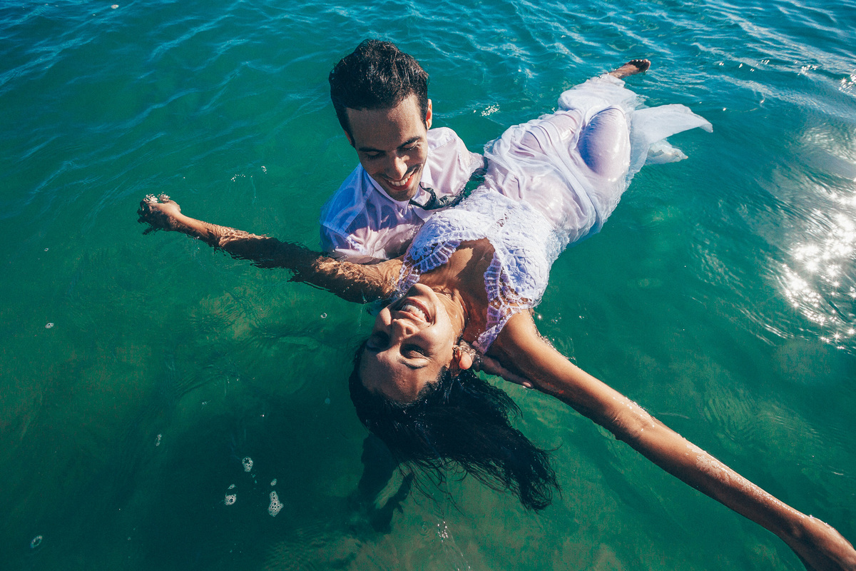 ensaio-pre-wedding-book-casal-pós-casamento-sessão-fotografica-praia-cofeco-fortaleza-caucaia-trash-the-drass-ricardo-lima-fotografia