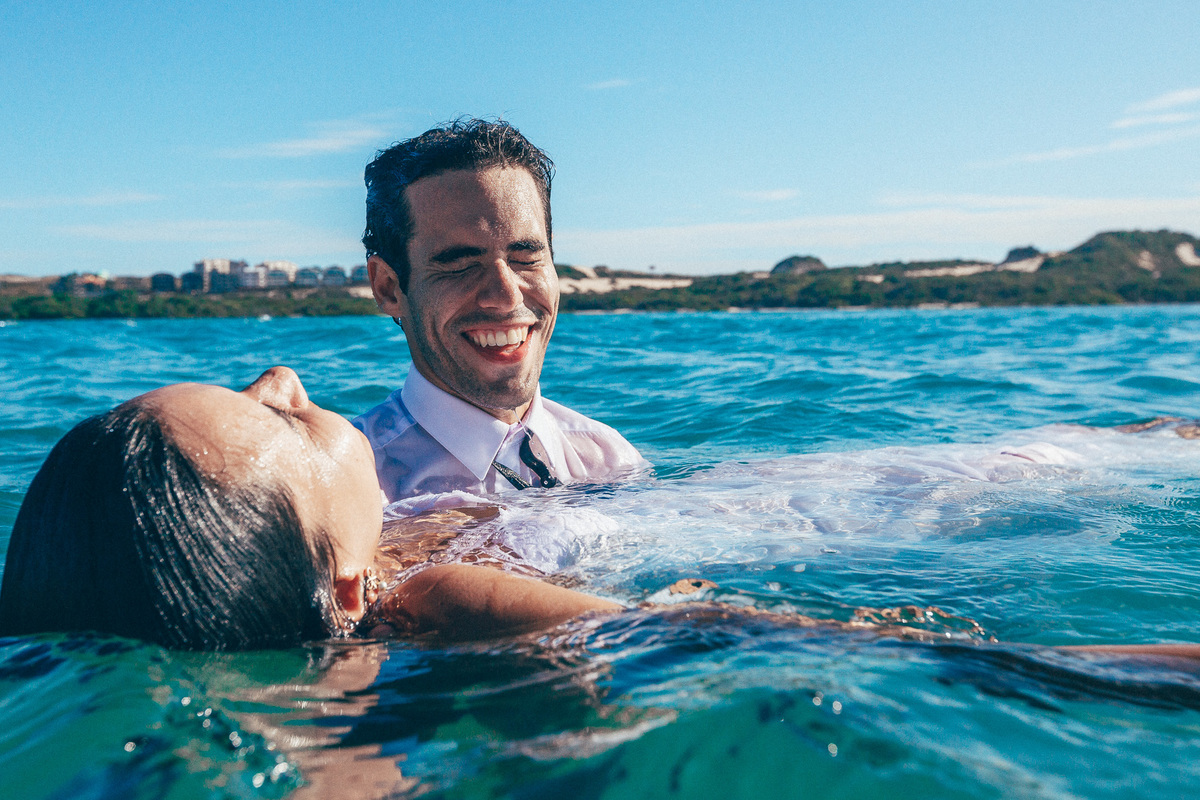 ensaio-pre-wedding-book-casal-pós-casamento-sessão-fotografica-praia-cofeco-fortaleza-caucaia-trash-the-drass-ricardo-lima-fotografia