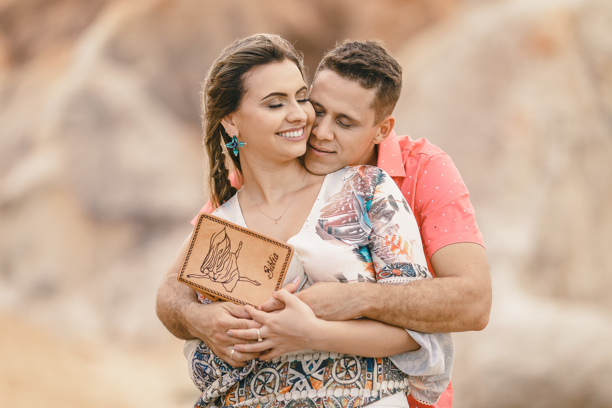 ensaio-pré-wedding-praia-morro-branco-iguape-ceará-amor-por-do-sol-book-fotografia-casal-casamento-noivos