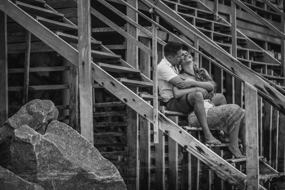ensaio-pré-wedding-praia-morro-branco-iguape-ceará-amor-por-do-sol-book-fotografia-casal-casamento-noivos
