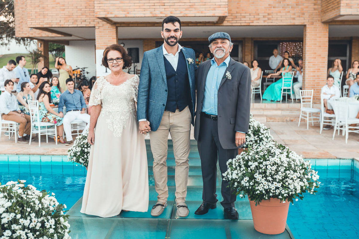 casamento-praia-wedding-making-of-noiva-recepção-vestido-bolo-cerimônia-padrinhos-fotografia-icarai