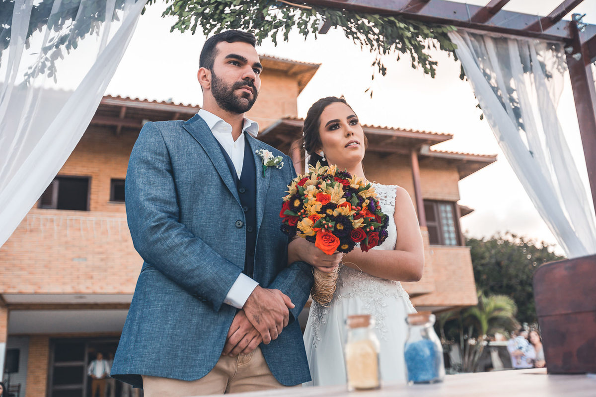 casamento-praia-wedding-making-of-noiva-recepção-vestido-bolo-cerimônia-padrinhos-fotografia-icarai