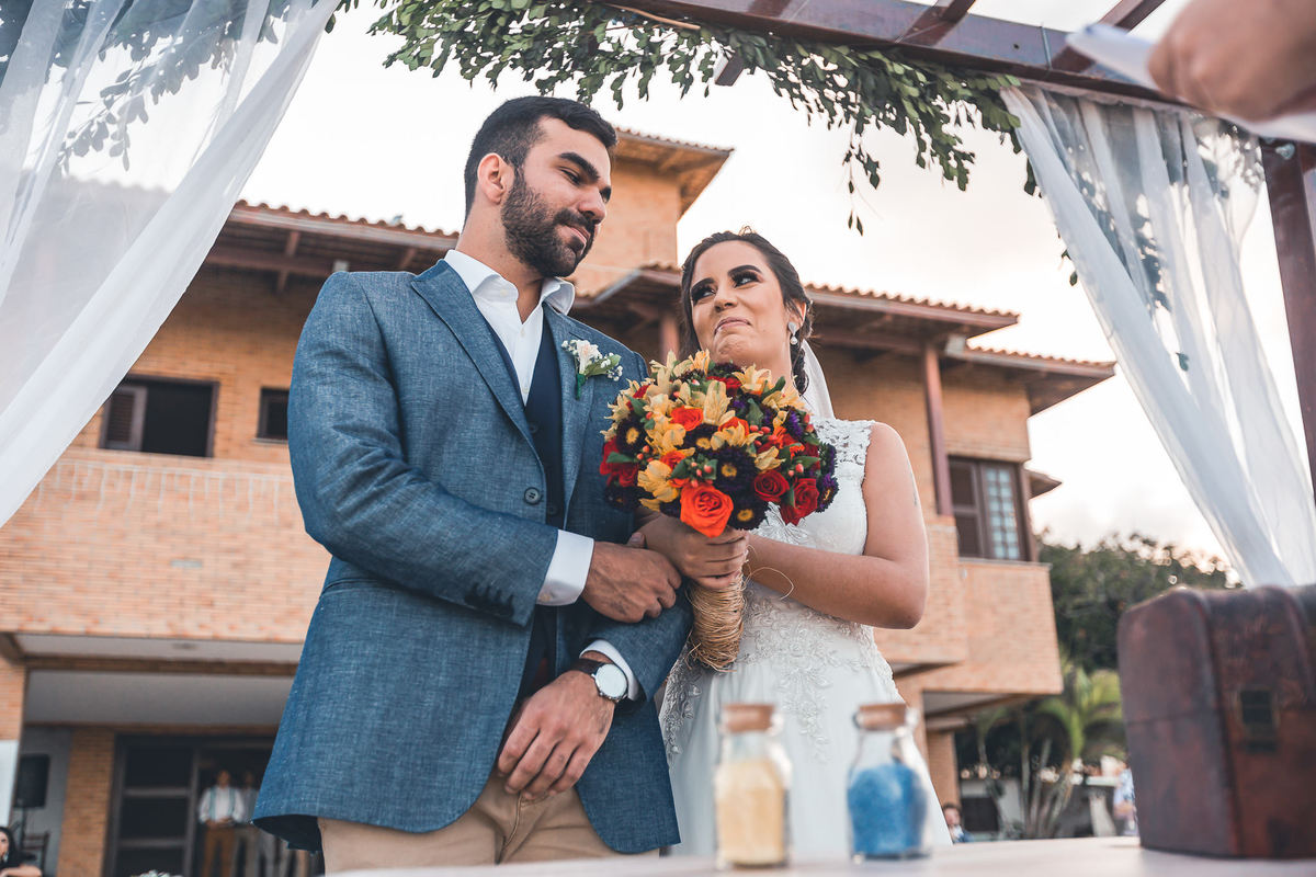 casamento-praia-wedding-making-of-noiva-recepção-vestido-bolo-cerimônia-padrinhos-fotografia-icarai