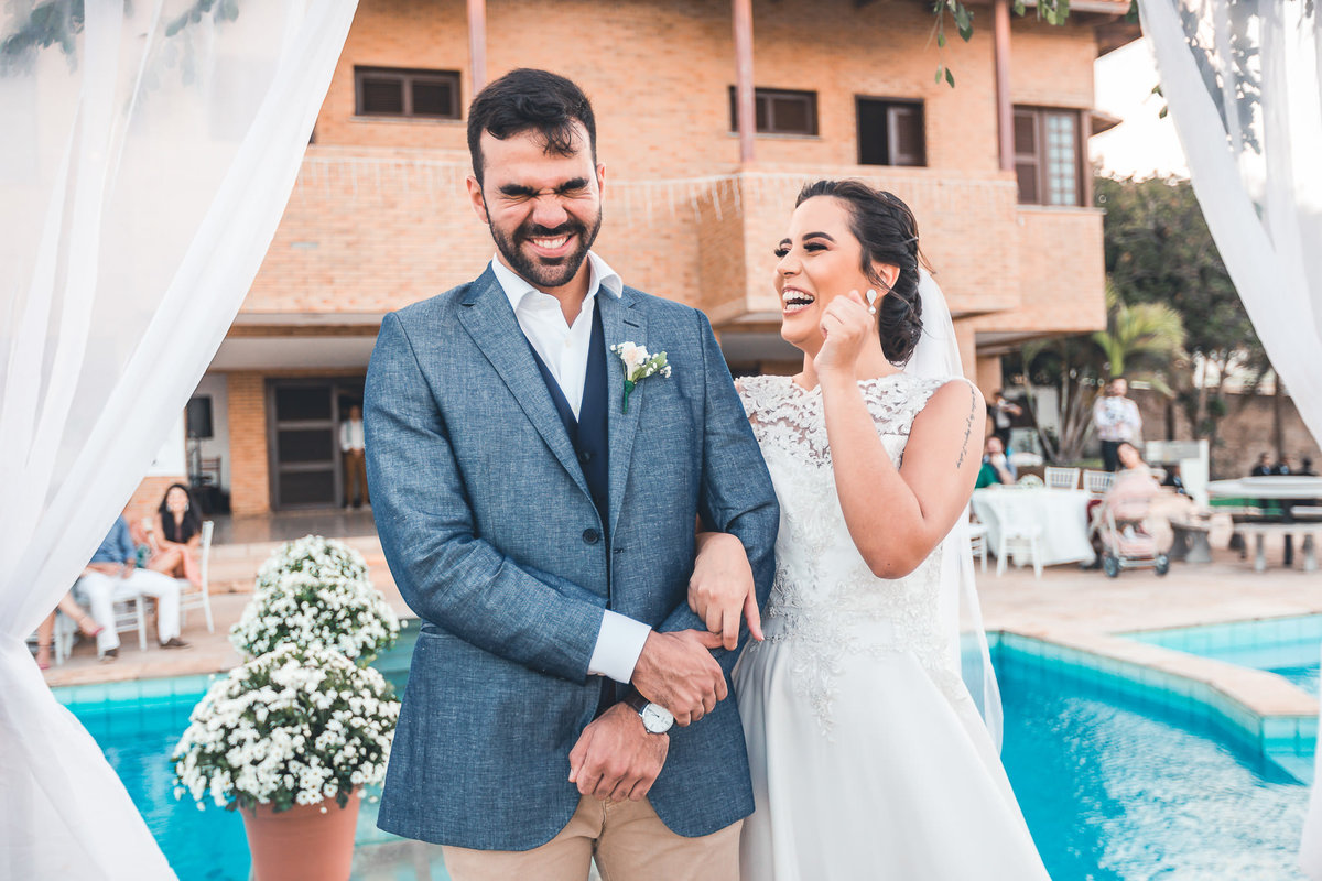 casamento-praia-wedding-making-of-noiva-recepção-vestido-bolo-cerimônia-padrinhos-fotografia-icarai