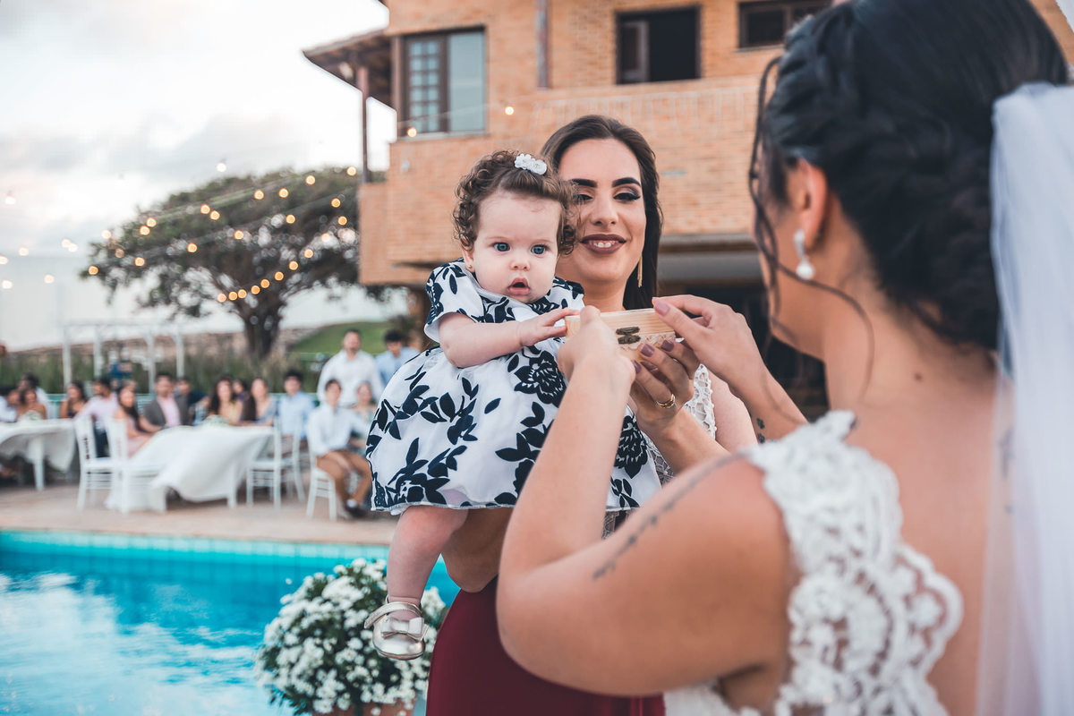 casamento-praia-wedding-making-of-noiva-recepção-vestido-bolo-cerimônia-padrinhos-fotografia-icarai