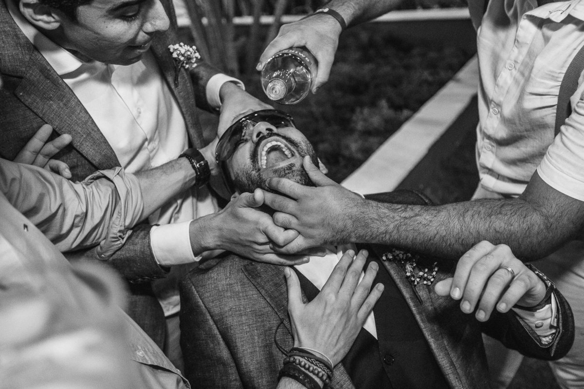 casamento-praia-wedding-making-of-noiva-recepção-vestido-bolo-cerimônia-padrinhos-fotografia-icarai