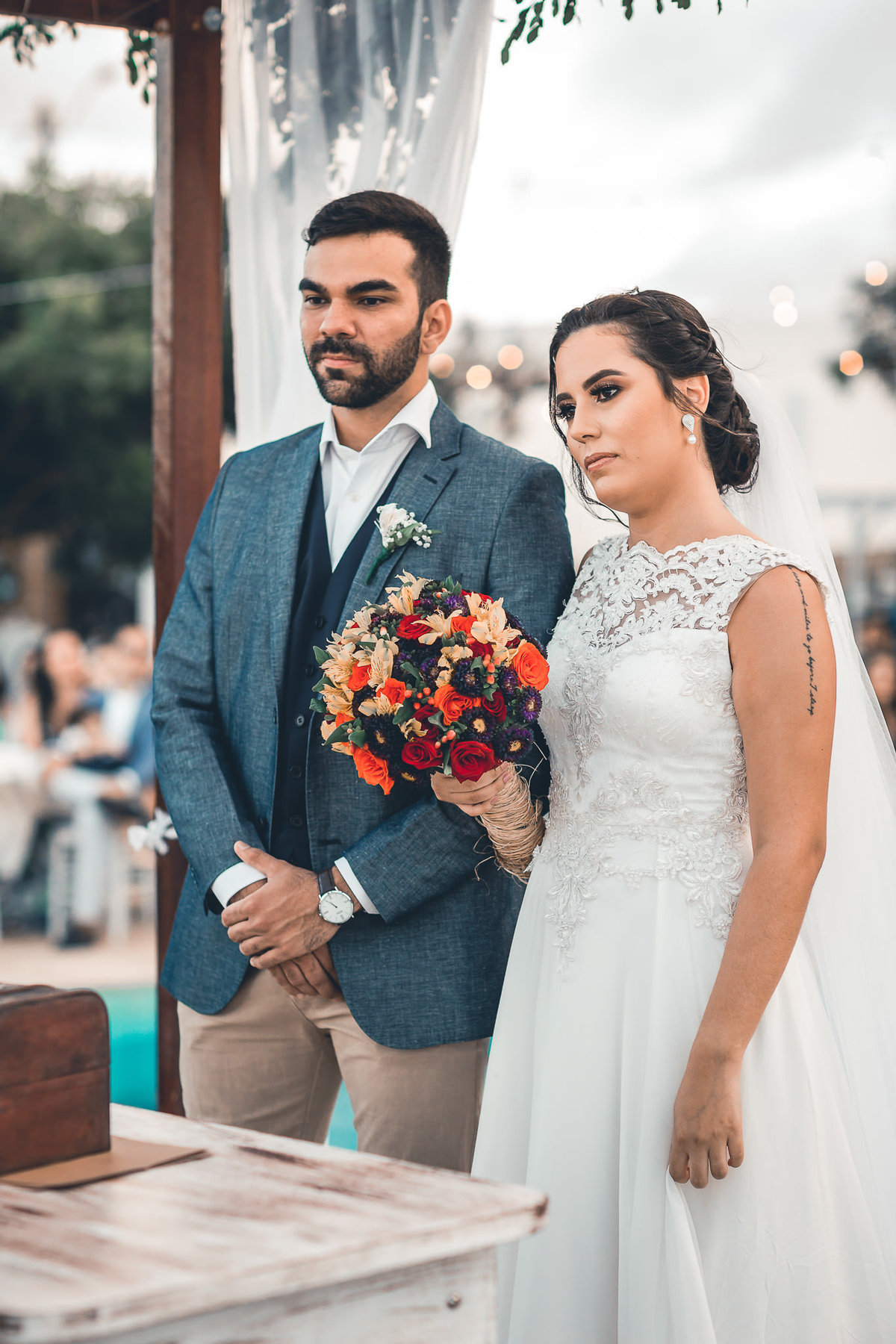 casamento-praia-wedding-making-of-noiva-recepção-vestido-bolo-cerimônia-padrinhos-fotografia-icarai