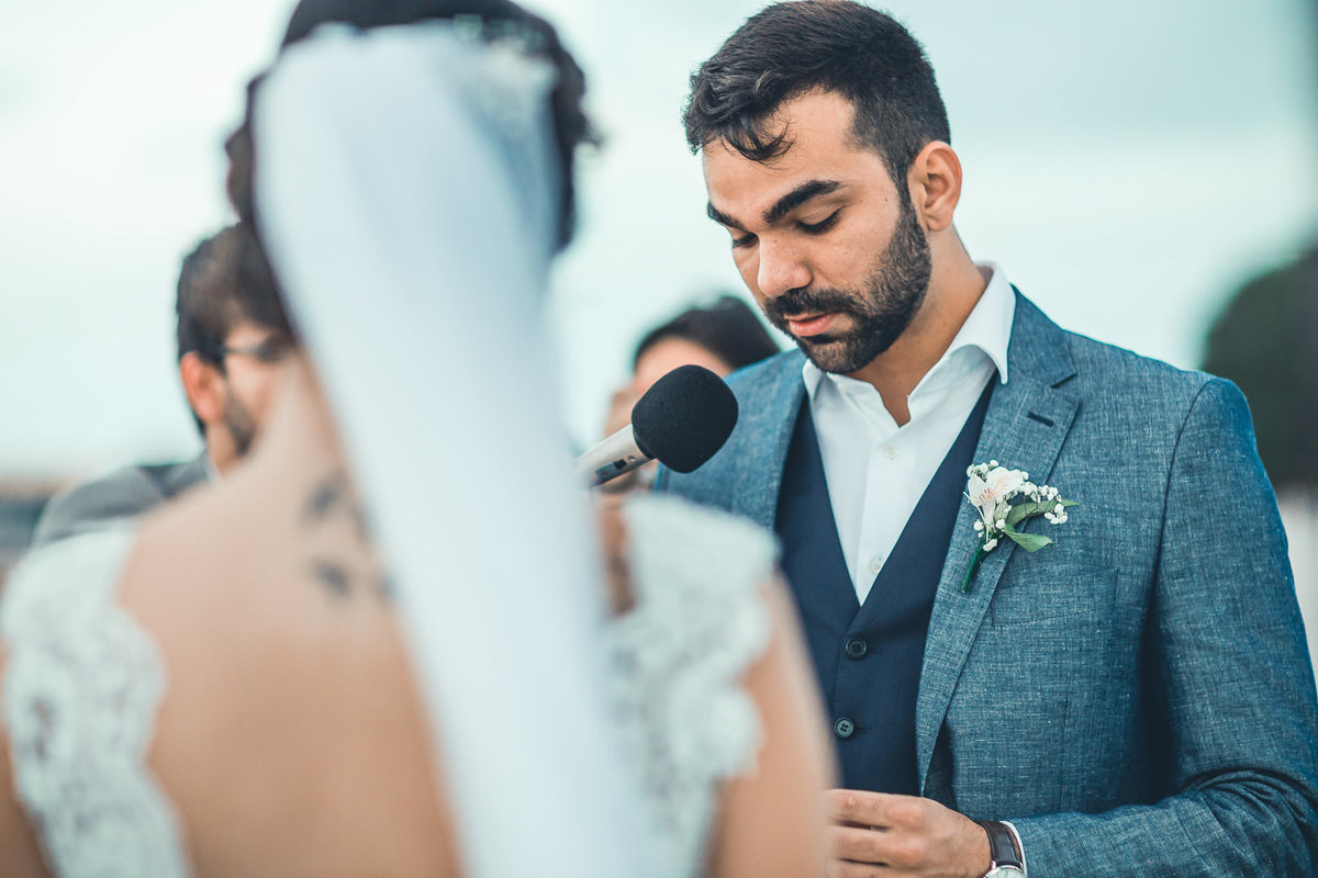 casamento-praia-wedding-making-of-noiva-recepção-vestido-bolo-cerimônia-padrinhos-fotografia-icarai-votos
