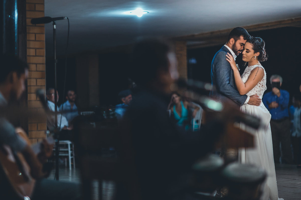 casamento-praia-wedding-making-of-noiva-recepção-vestido-bolo-cerimônia-padrinhos-fotografia-icarai