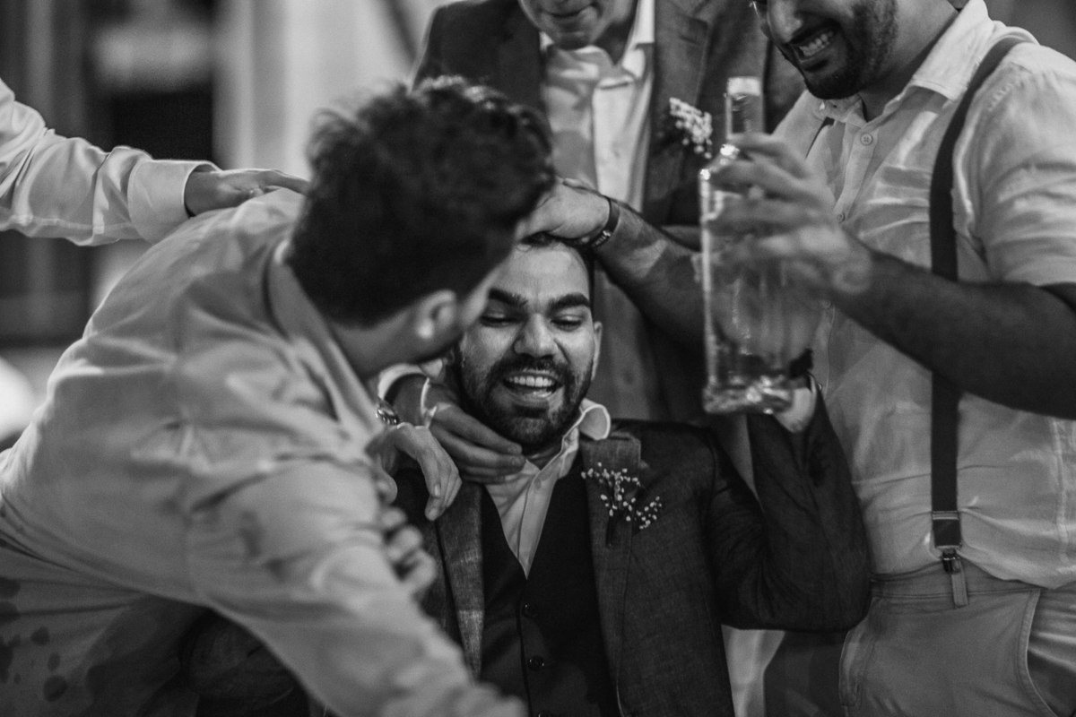 casamento-praia-wedding-making-of-noiva-recepção-vestido-bolo-cerimônia-padrinhos-fotografia-icarai