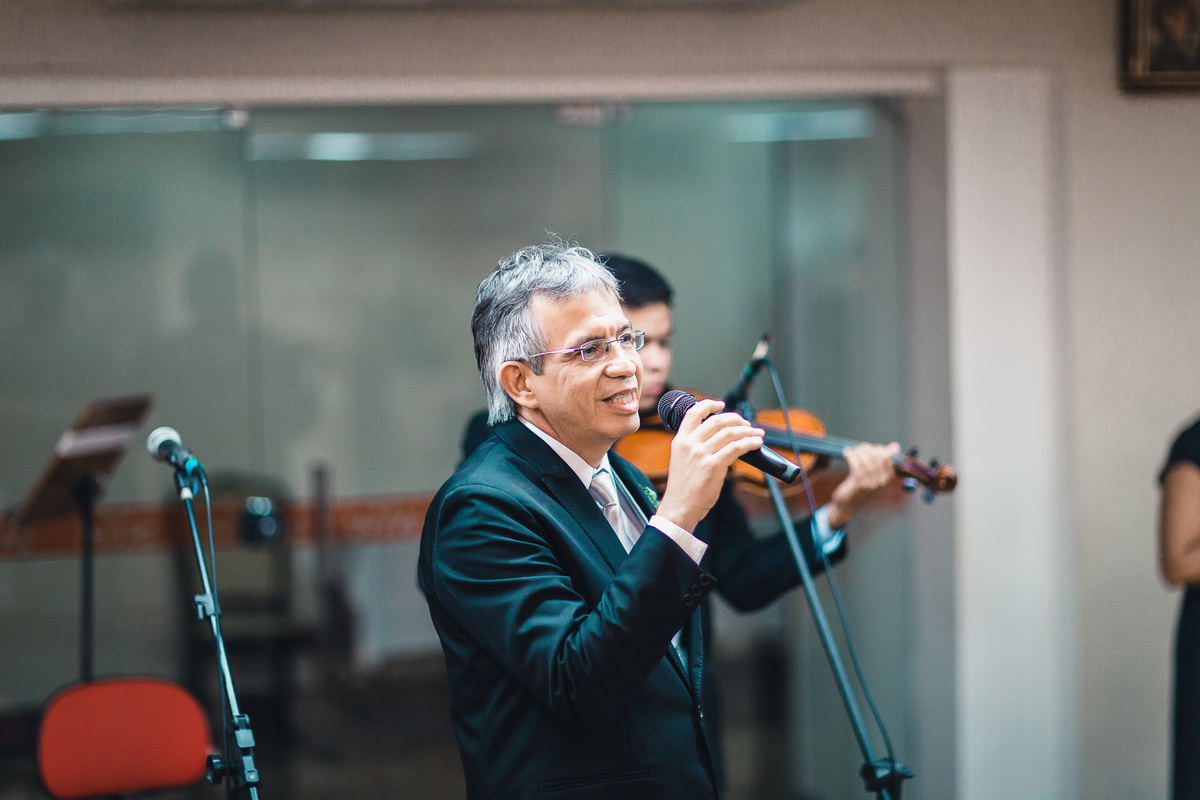 casamento-recepção-igreja-cripta-catedral-fortaleza-making-of-restaurante-faustino-beira-mar-vestido-noiva-padre-buque-emoção