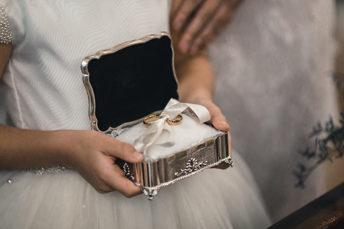 casamento-recepção-igreja-cripta-catedral-fortaleza-making-of-restaurante-faustino-beira-mar-vestido-noiva-padre-buque-emoção