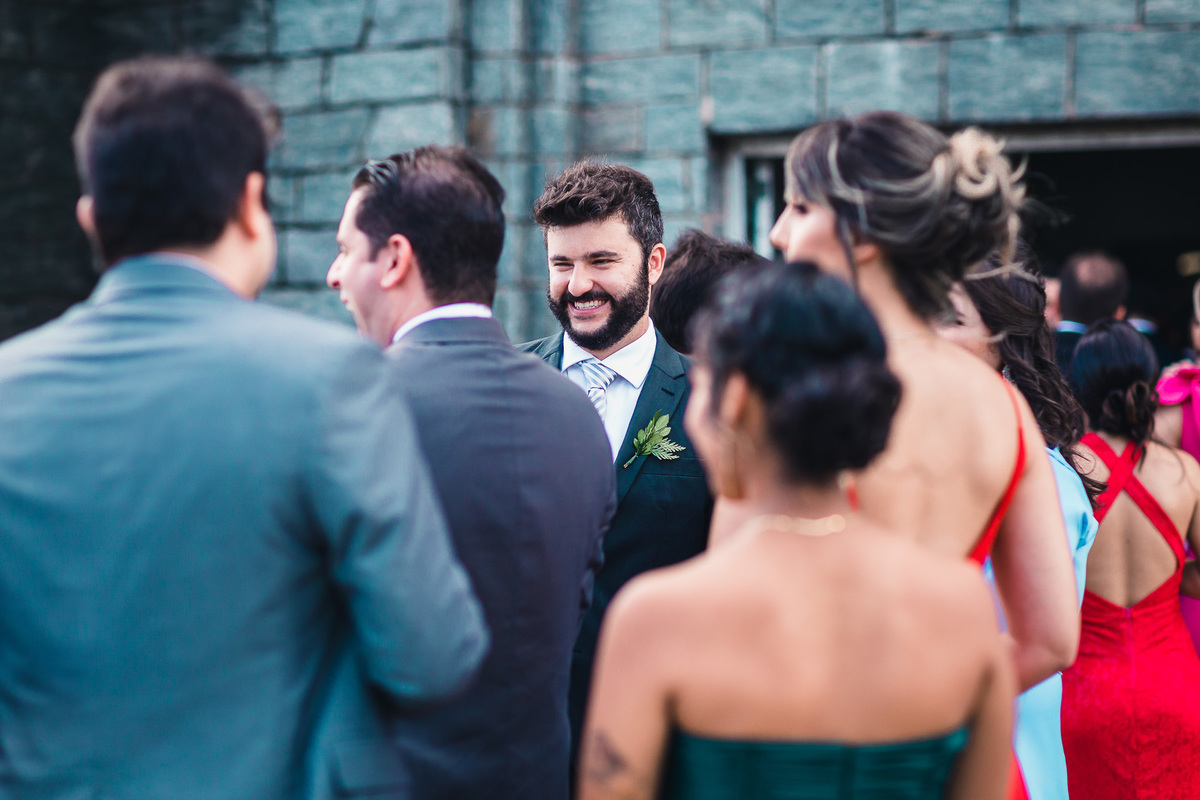 casamento-recepção-igreja-cripta-catedral-fortaleza-making-of-restaurante-faustino-beira-mar-vestido-noiva-padre-buque-emoção
