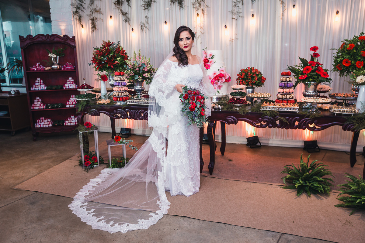 casamento-recepção-igreja-cripta-catedral-fortaleza-making-of-restaurante-faustino-beira-mar-vestido-noiva-padre-buque-emoção