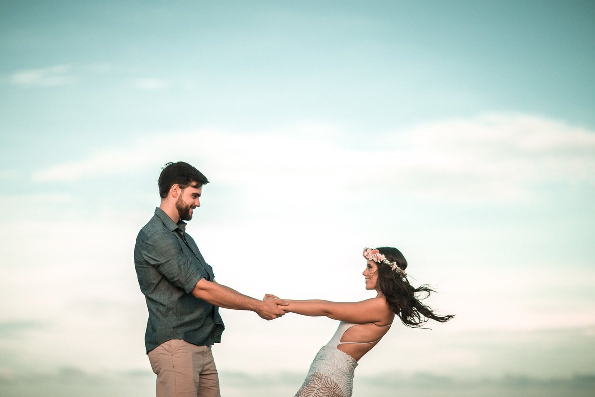 ensaio-préwedding-esession-book-casal-fotos-praia-beach-morro-branco-beberibe-ceara-fortaleza-americanas-são-paulo-cuiaba-mt-amor-love-casamento-noivos