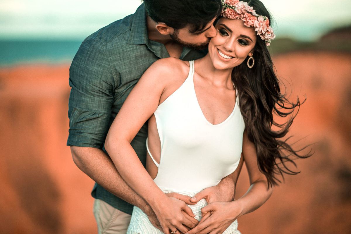 ensaio-préwedding-esession-book-casal-fotos-praia-beach-morro-branco-beberibe-ceara-fortaleza-americanas-são-paulo-cuiaba-mt-amor-love-casamento-noivos