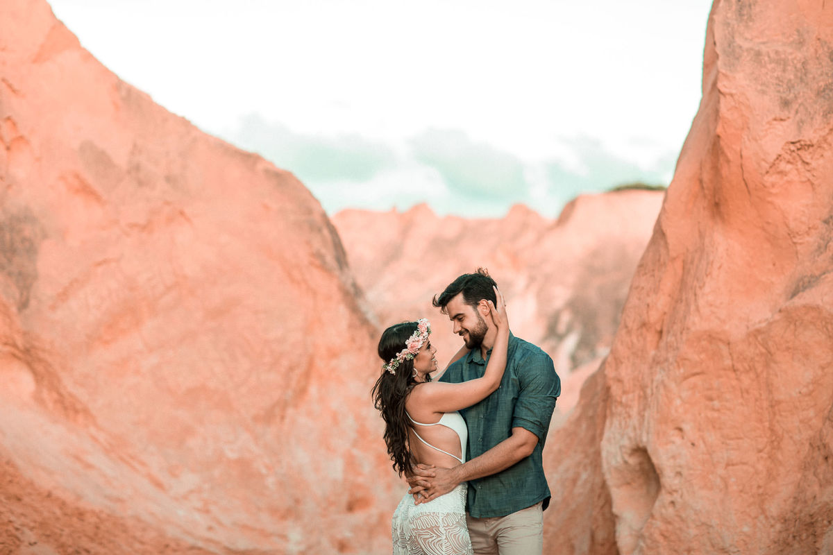 ensaio-préwedding-esession-book-casal-fotos-praia-beach-morro-branco-beberibe-ceara-fortaleza-americanas-são-paulo-cuiaba-mt-amor-love-casamento-noivos