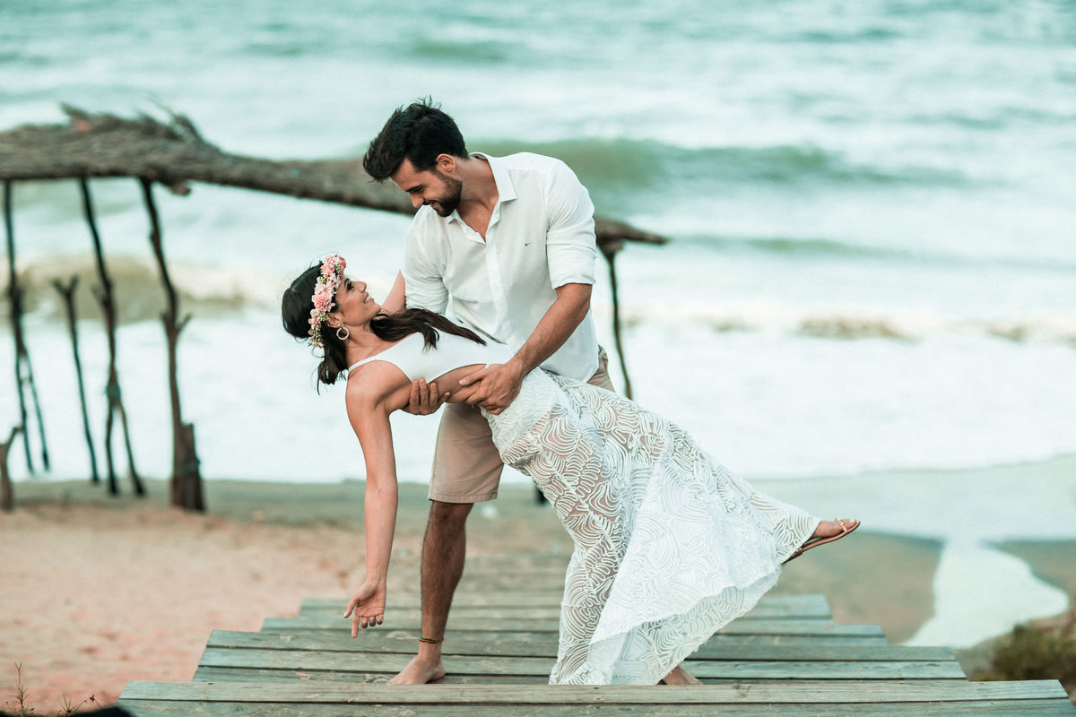 ensaio-préwedding-esession-book-casal-fotos-praia-beach-morro-branco-beberibe-ceara-fortaleza-americanas-são-paulo-cuiaba-mt-amor-love-casamento-noivos