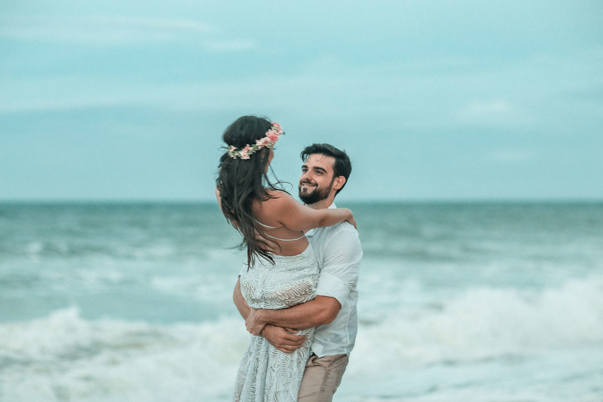 ensaio-préwedding-esession-book-casal-fotos-praia-beach-morro-branco-beberibe-ceara-fortaleza-americanas-são-paulo-cuiaba-mt-amor-love-casamento-noivos