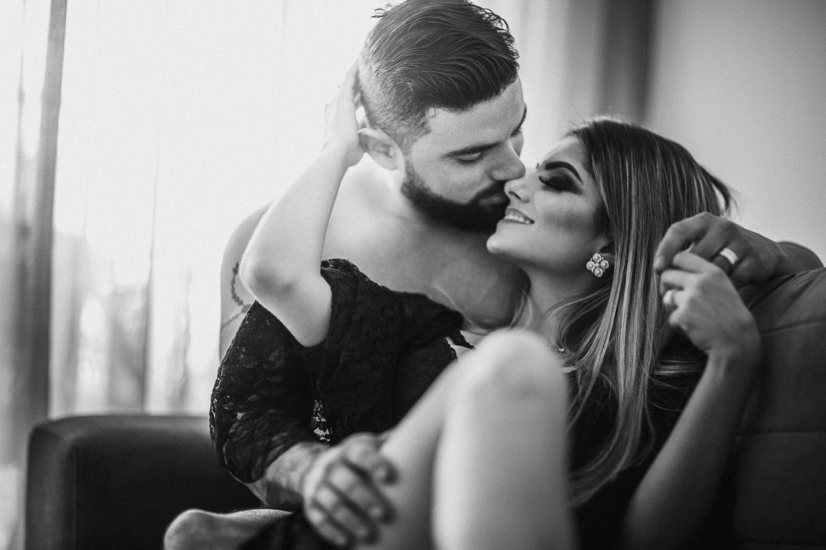 ensaio-sensual-casal-book-pre wedding-lovers-foto-casamento-amor-seoxo-pegada-boudoir-rondonopolis-mato-grosso-praia-beach