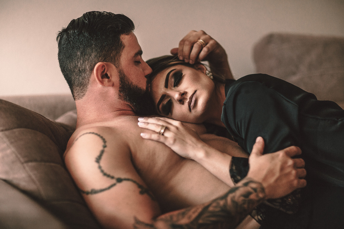 ensaio-sensual-casal-book-pre wedding-lovers-foto-casamento-amor-seoxo-pegada-boudoir-rondonopolis-mato-grosso-praia-beach