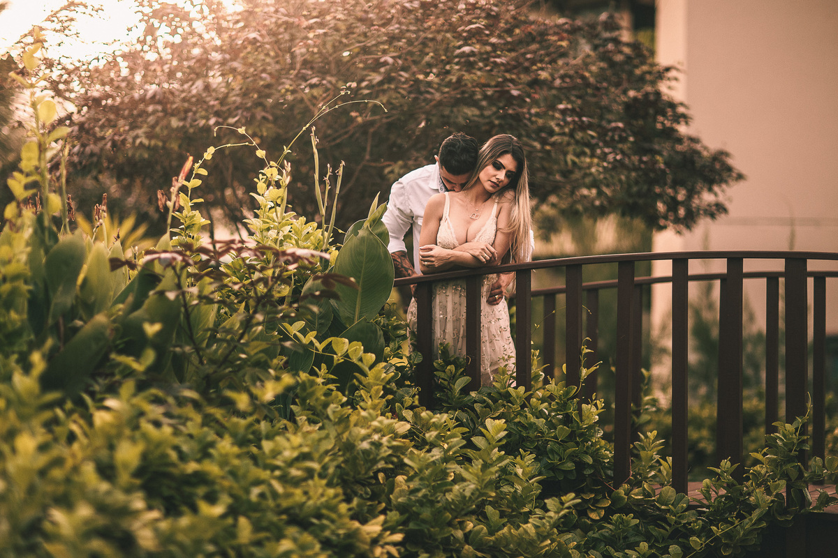 ensaio-sensual-casal-book-pre wedding-lovers-foto-casamento-amor-seoxo-pegada-boudoir-rondonopolis-mato-grosso-praia-beach