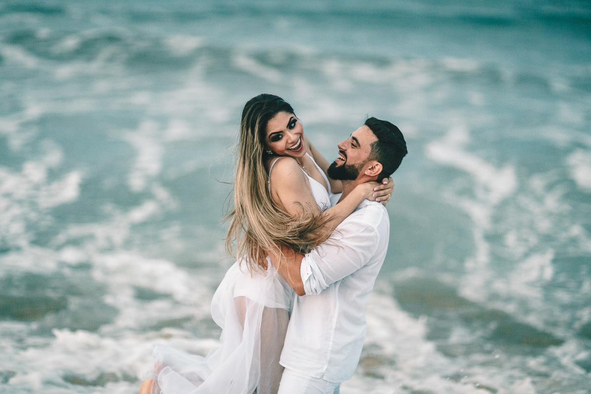 ensaio-sensual-casal-book-pre wedding-lovers-foto-casamento-amor-seoxo-pegada-boudoir-rondonopolis-mato-grosso-praia-beach