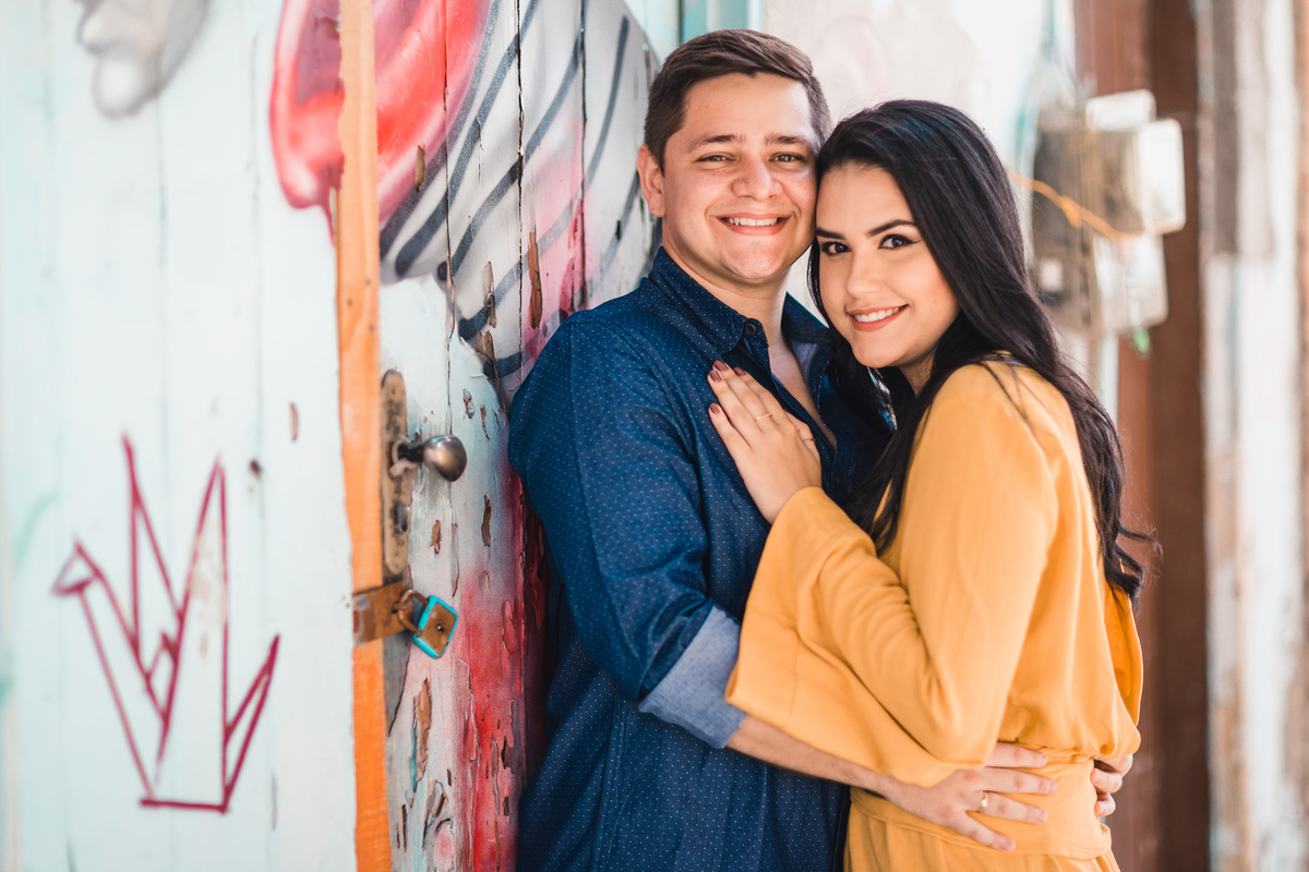 pré-wedding-ensaio-casal-street-rua-book-esession-lover-casamento-praia-de-iracema-pirata-bar-colors-beach