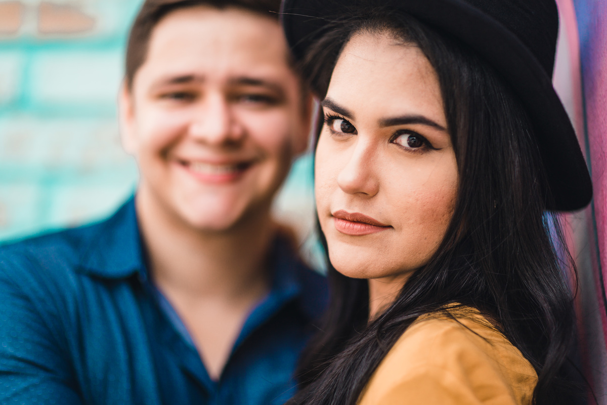 pré-wedding-ensaio-casal-street-rua-book-esession-lover-casamento-praia-de-iracema-pirata-bar-colors-beach