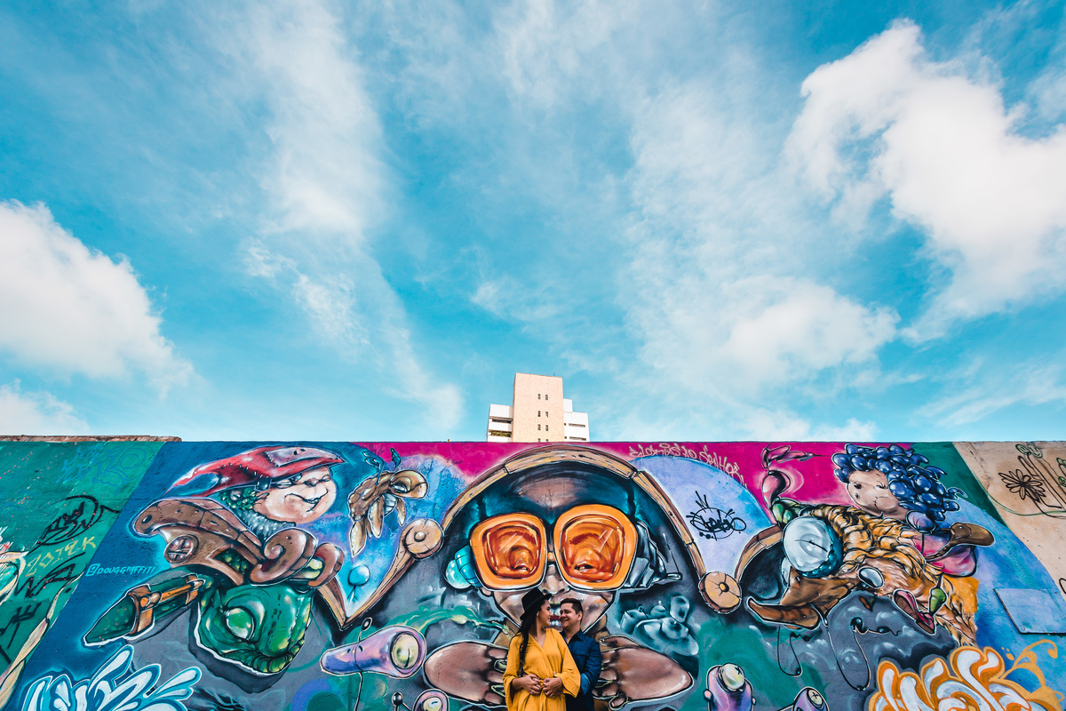 pré-wedding-ensaio-casal-street-rua-book-esession-lover-casamento-praia-de-iracema-pirata-bar-colors-beach