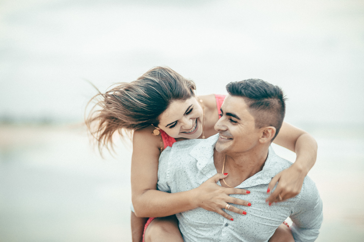 prewedding-book-casal-ensaio-casamento-noivos-noiva-marinheiro-marinha-Brasil-ceara-fortaleza-cumbuco-praia-beach