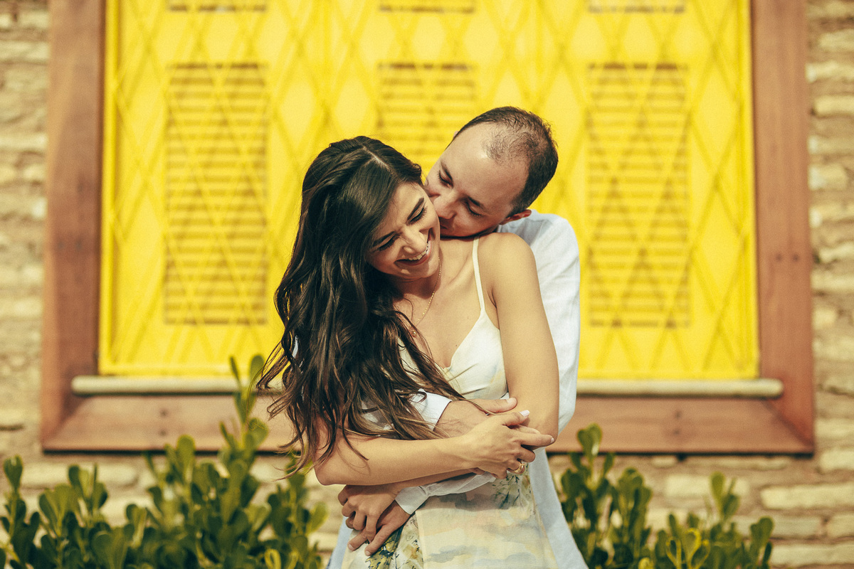 street-wedding-engagment-session-casal-pré-wedding-book-externo-aldeota-rua-norvinda-pires-colors