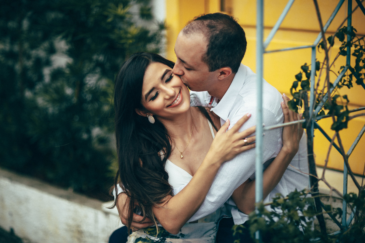 street-wedding-engagment-session-casal-pré-wedding-book-externo-aldeota-rua-norvinda-pires-colors