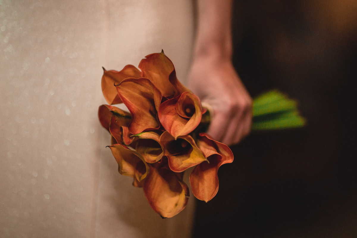 casamento-wedding-carro-antigo-amarelo-Mp-Laifer-conversível-noiva-mariana-ximenes-amor-buque-vestido-celebração-cerimonia