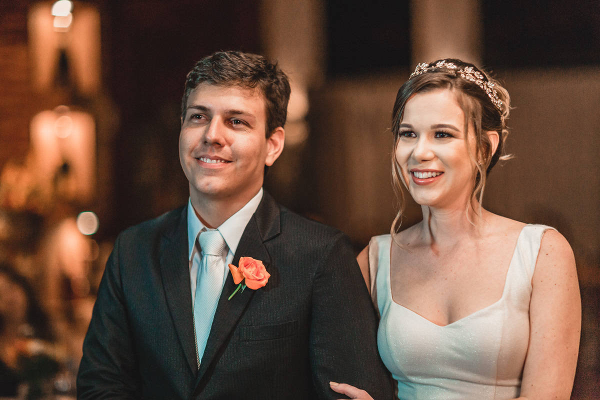 casamento-wedding-carro-antigo-amarelo-Mp-Laifer-conversível-noiva-mariana-ximenes-amor-buque-vestido-celebração-cerimonia