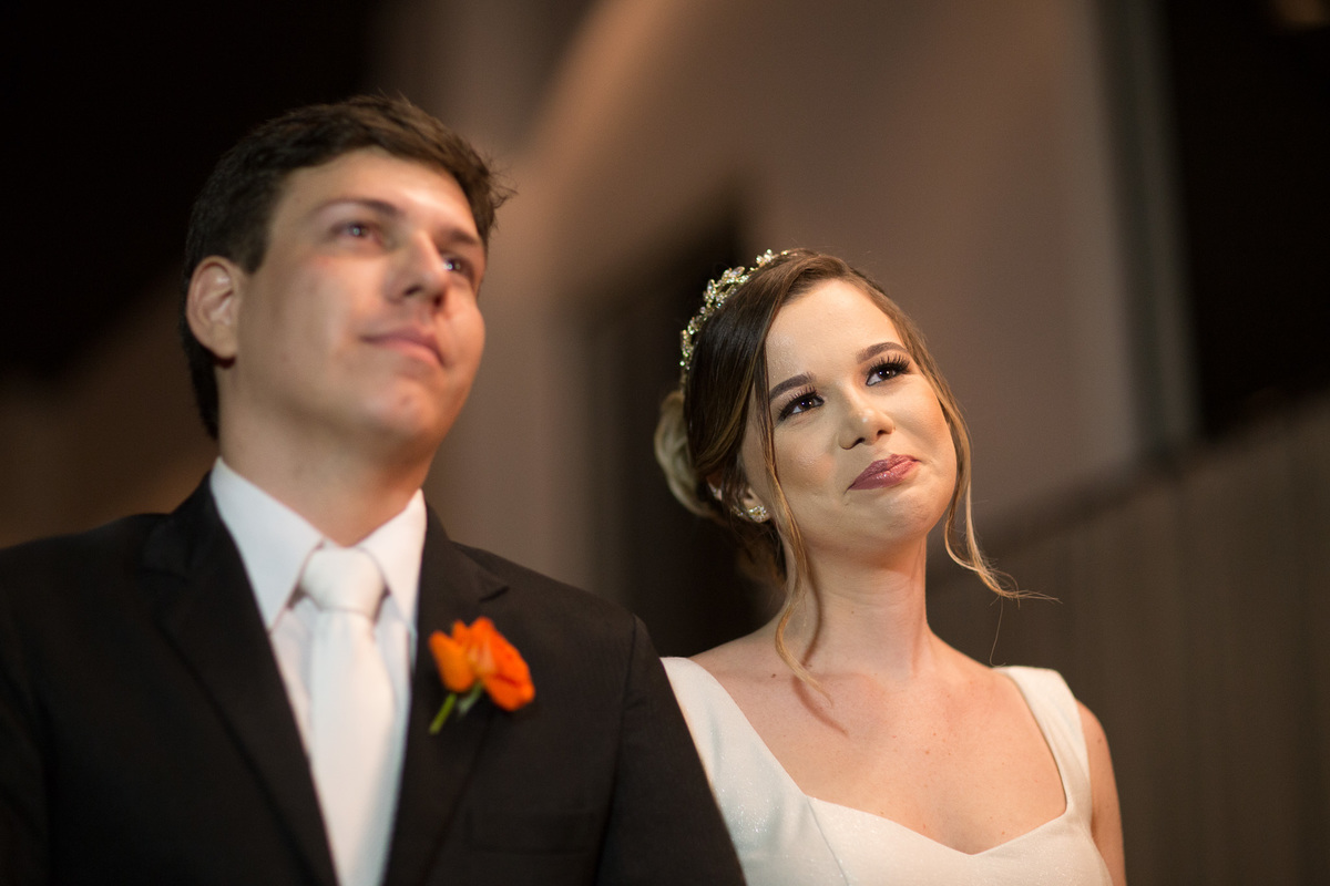 casamento-wedding-carro-antigo-amarelo-Mp-Laifer-conversível-noiva-mariana-ximenes-amor-buque-vestido-celebração-cerimonia