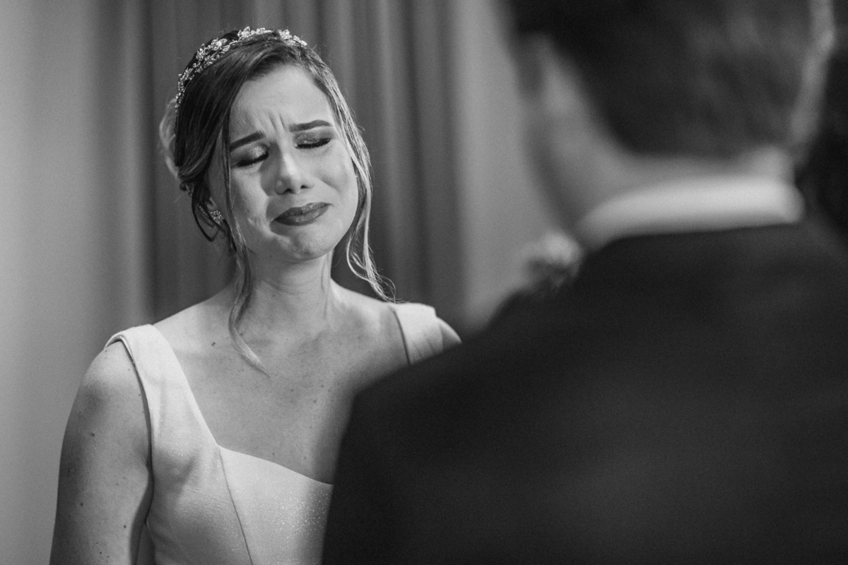 casamento-wedding-carro-antigo-amarelo-Mp-Laifer-conversível-noiva-mariana-ximenes-amor-buque-vestido-celebração-cerimonia