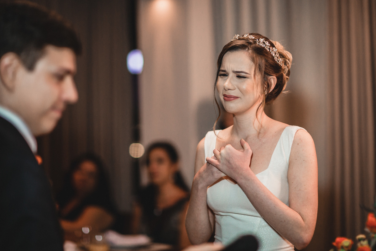 casamento-wedding-carro-antigo-amarelo-Mp-Laifer-conversível-noiva-mariana-ximenes-amor-buque-vestido-celebração-cerimonia