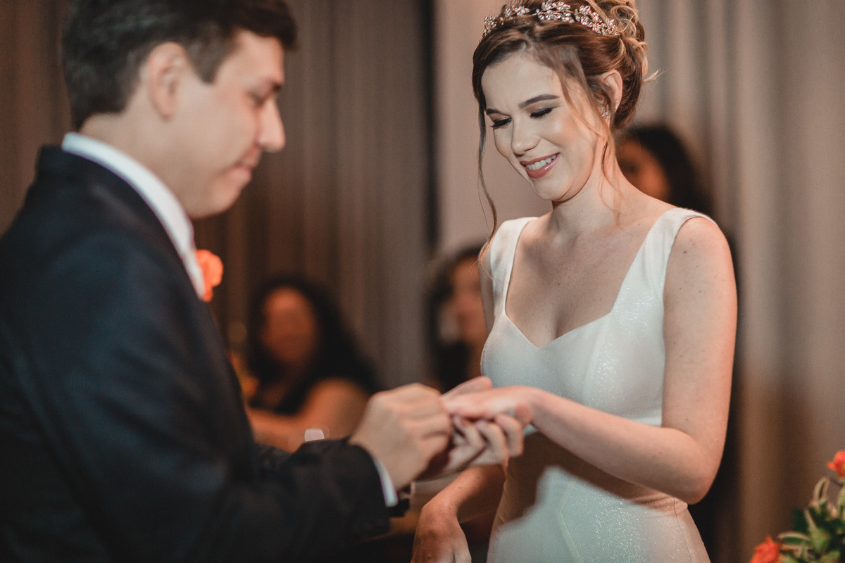 casamento-wedding-carro-antigo-amarelo-Mp-Laifer-conversível-noiva-mariana-ximenes-amor-buque-vestido-celebração-cerimonia