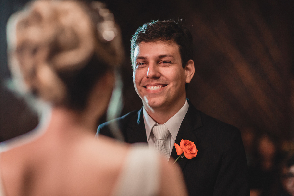 casamento-wedding-carro-antigo-amarelo-Mp-Laifer-conversível-noiva-mariana-ximenes-amor-buque-vestido-celebração-cerimonia