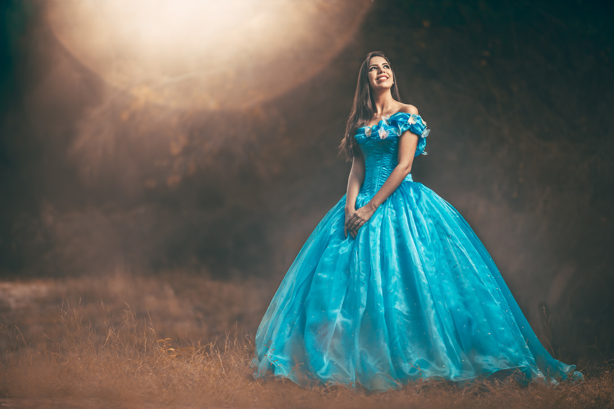 ensaio-book-fotos-15-anos-debutante-tema-cinderela-fantasia-buffet-festa-violão-pico-das-almas-beach-praia-cumbuco-poesia-amor