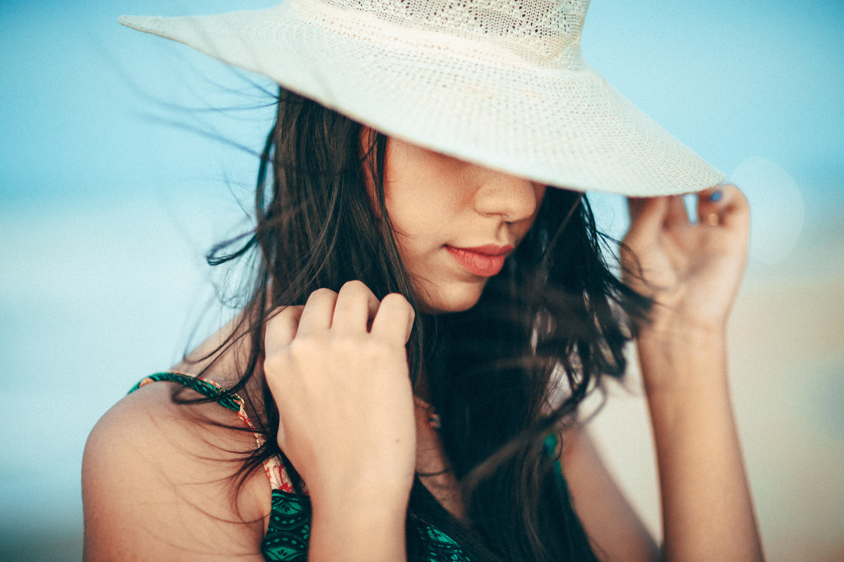 ensaio-book-fotos-15-anos-debutante-tema-cinderela-fantasia-buffet-festa-violão-pico-das-almas-beach-praia-cumbuco-poesia-amor