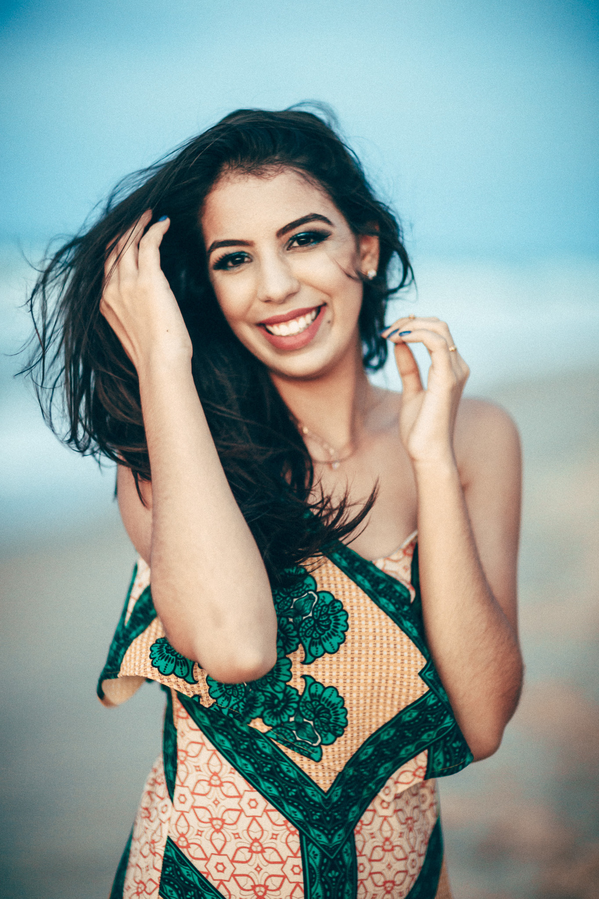 ensaio-book-fotos-15-anos-debutante-tema-cinderela-fantasia-buffet-festa-violão-pico-das-almas-beach-praia-cumbuco-poesia-amor