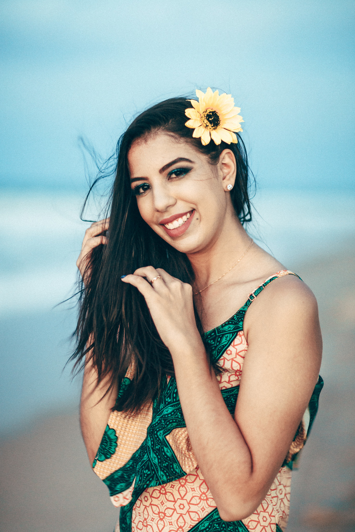 ensaio-book-fotos-15-anos-debutante-tema-cinderela-fantasia-buffet-festa-violão-pico-das-almas-beach-praia-cumbuco-poesia-amor