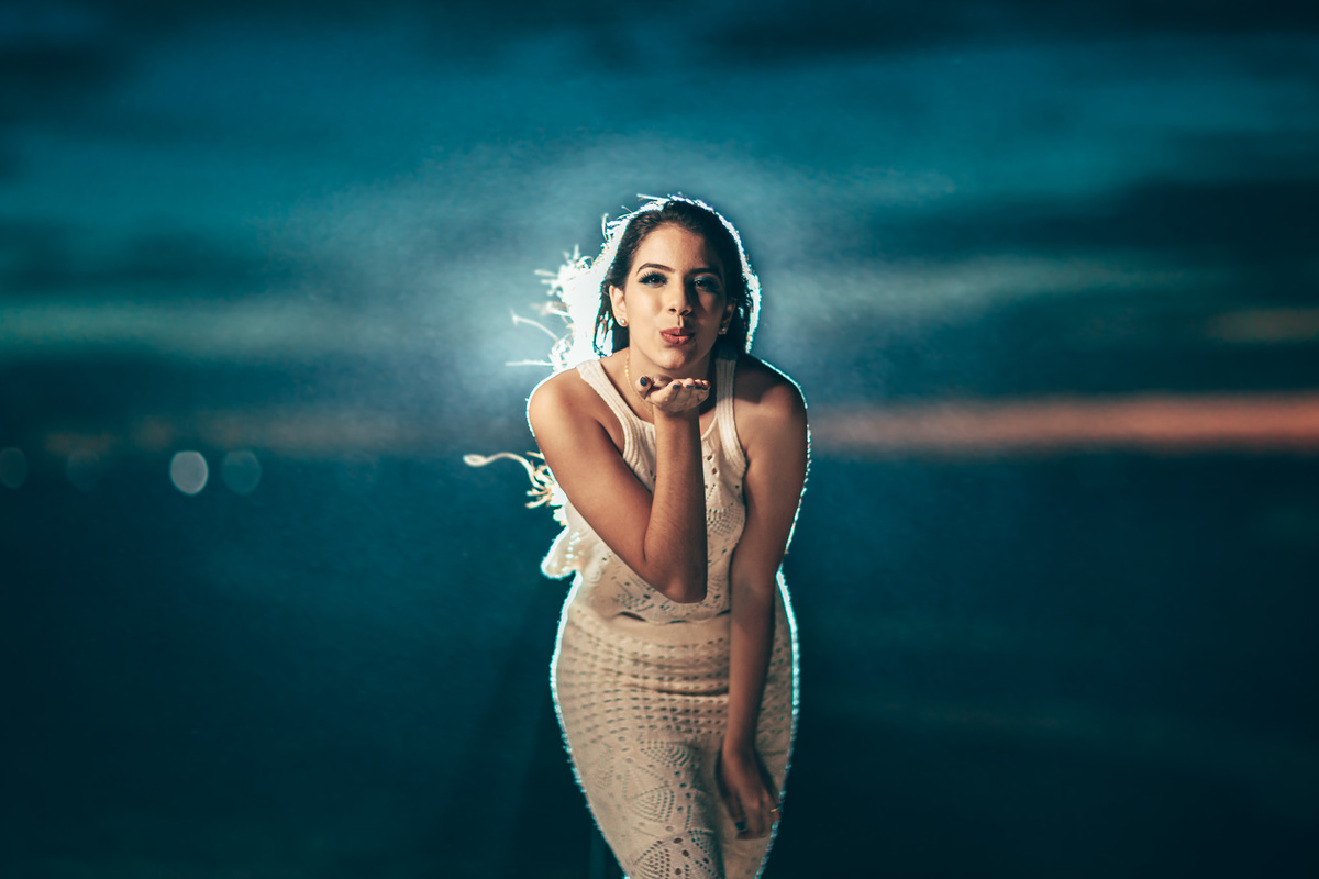 ensaio-book-fotos-15-anos-debutante-tema-cinderela-fantasia-buffet-festa-violão-pico-das-almas-beach-praia-cumbuco-poesia-amor