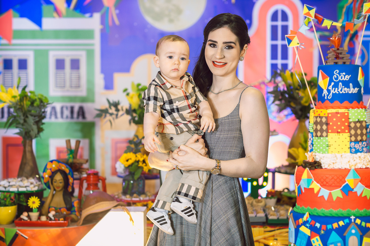 festa-infantil-arraiá-junino-fotografia-fotografo-infantil-criança-decoração-bolo-buffet-amor-pais-são-joão