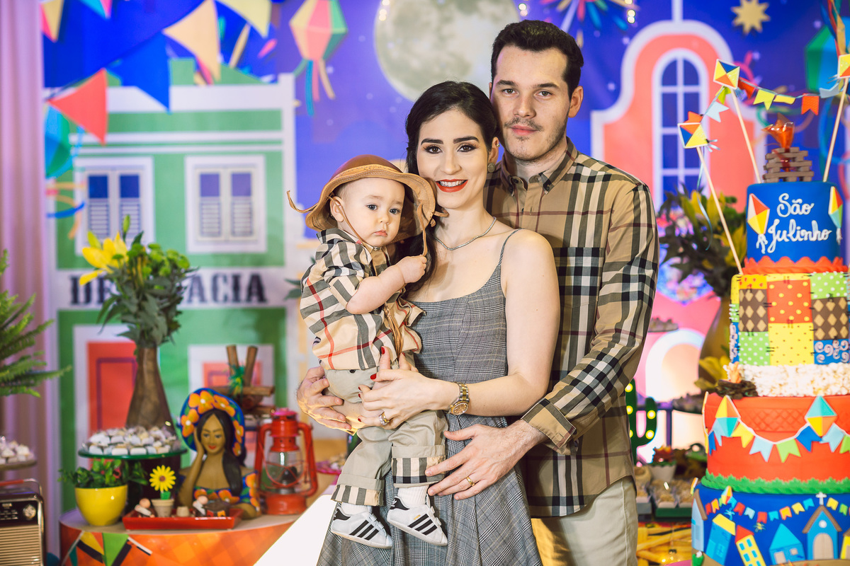 festa-infantil-arraiá-junino-fotografia-fotografo-infantil-criança-decoração-bolo-buffet-amor-pais-são-joão