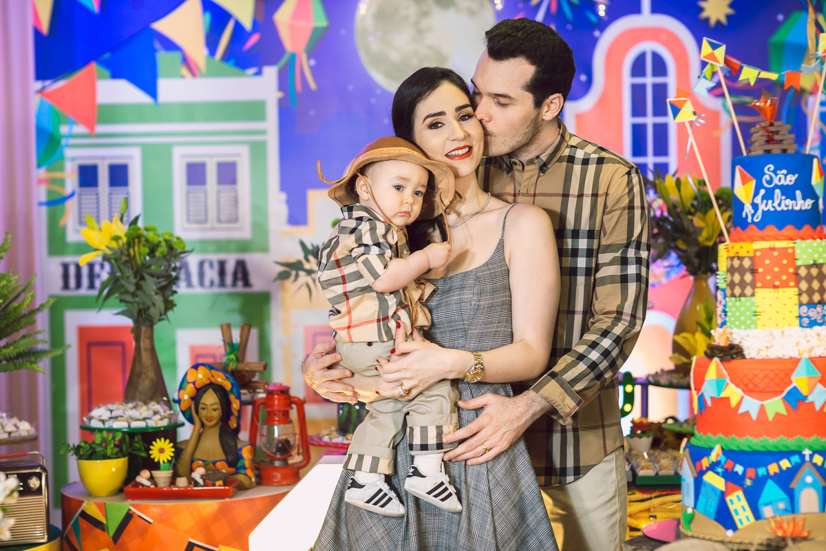 festa-infantil-arraiá-junino-fotografia-fotografo-infantil-criança-decoração-bolo-buffet-amor-pais-são-joão