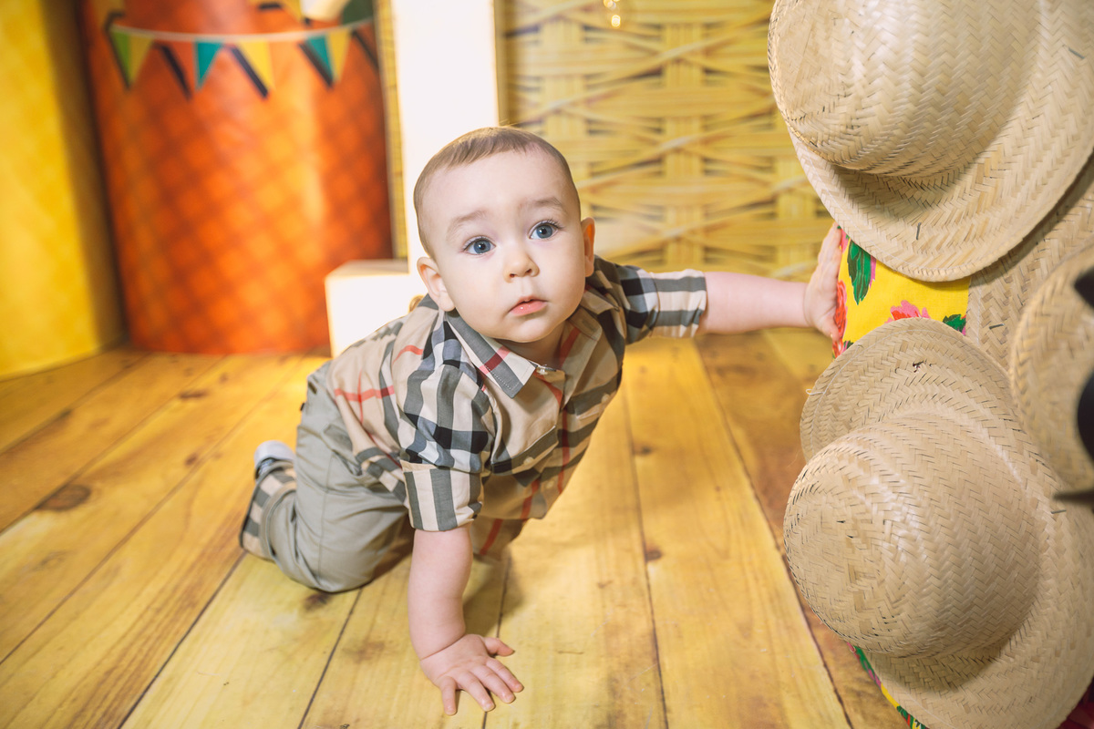 festa-infantil-arraiá-junino-fotografia-fotografo-infantil-criança-decoração-bolo-buffet-amor-pais-são-joão