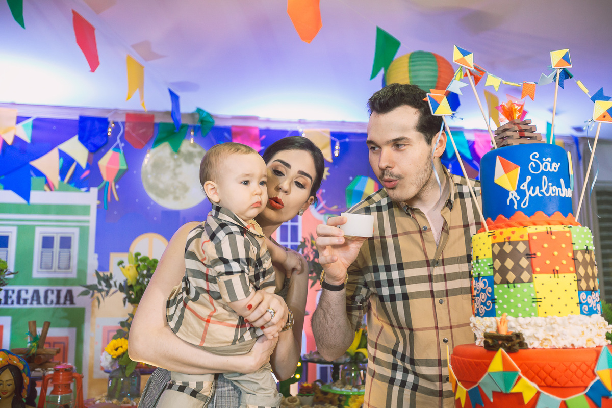 festa-infantil-arraiá-junino-fotografia-fotografo-infantil-criança-decoração-bolo-buffet-amor-pais-são-joão